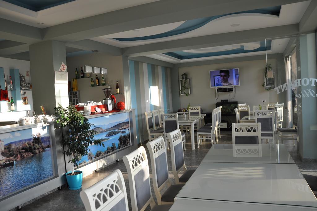 Hotel Ilio Ксамил Екстериор снимка